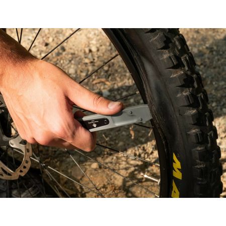 8-Bit Tire Lever + Rim Dent Remover Reifenheber