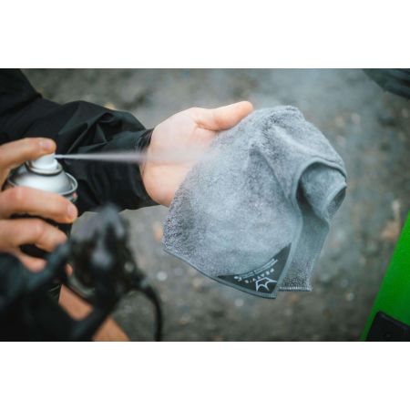 Protect &amp; Shine Pflegespray